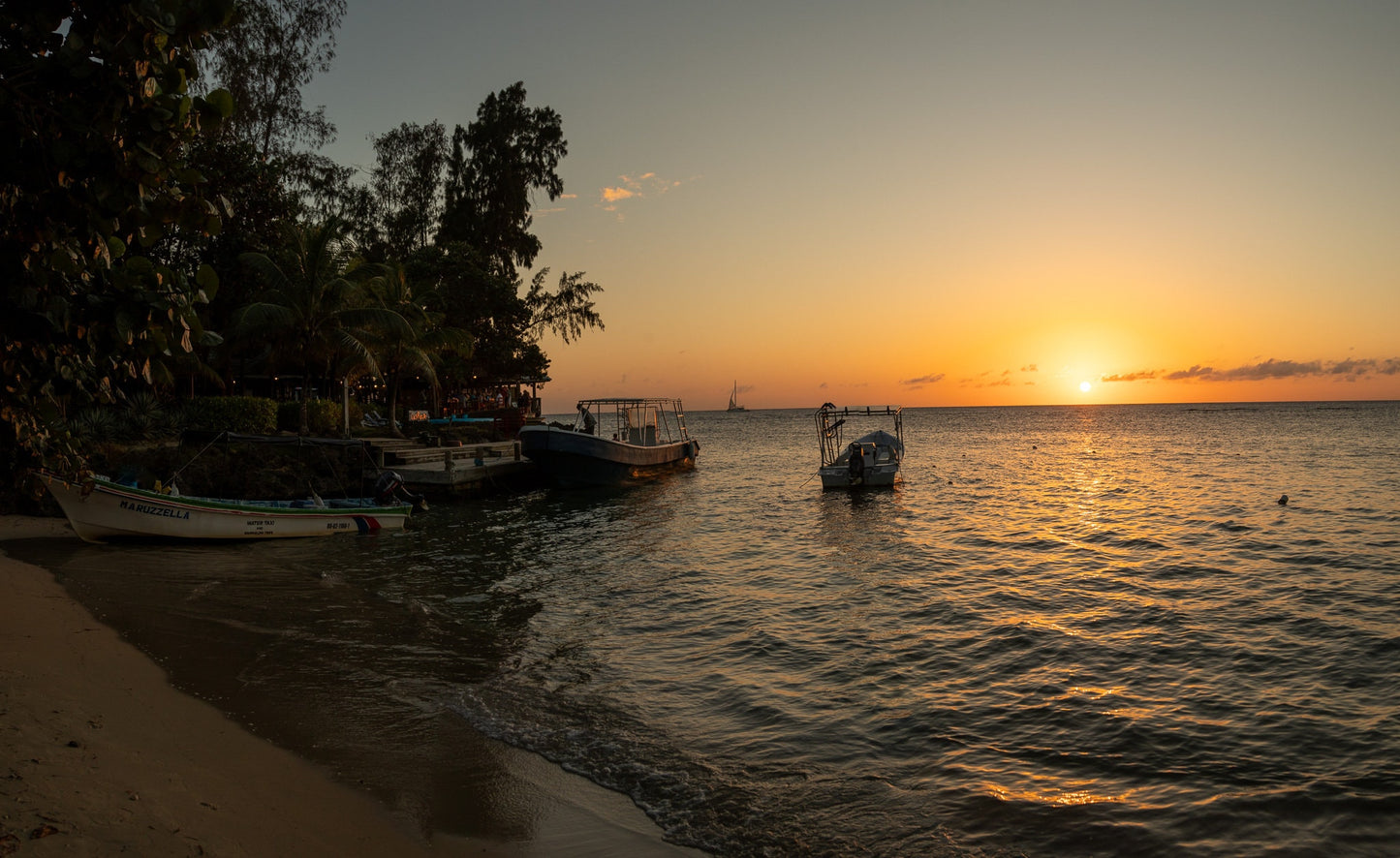 Roatan sunset at Las Rocas metal print canvas print color photography night sunset ocean tropics